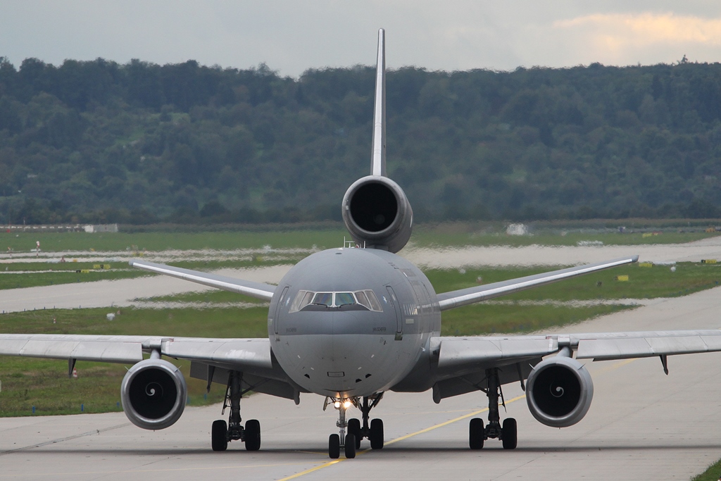 Netherlands - Air Force McDonnell Douglas KDC-10-30 T-235