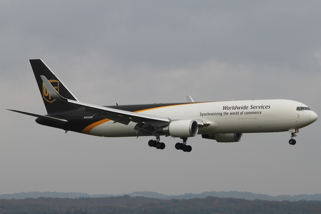 United Parcel Service (UPS) Boeing 767-34A(ER/F) N352UP
