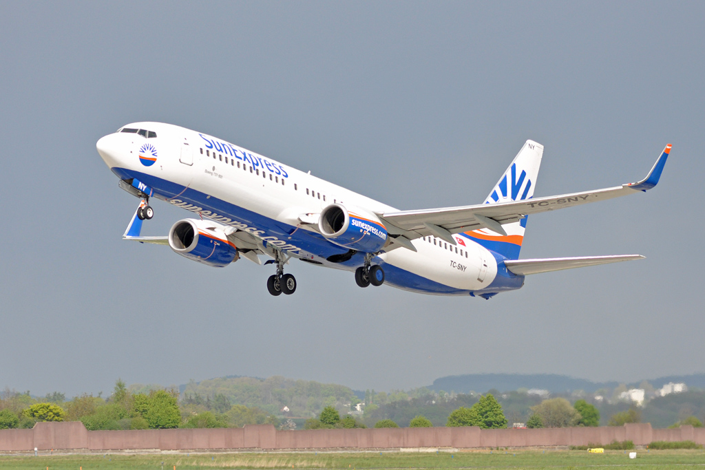 TC-SNY SunExpress Boeing 737-8K5(WL)