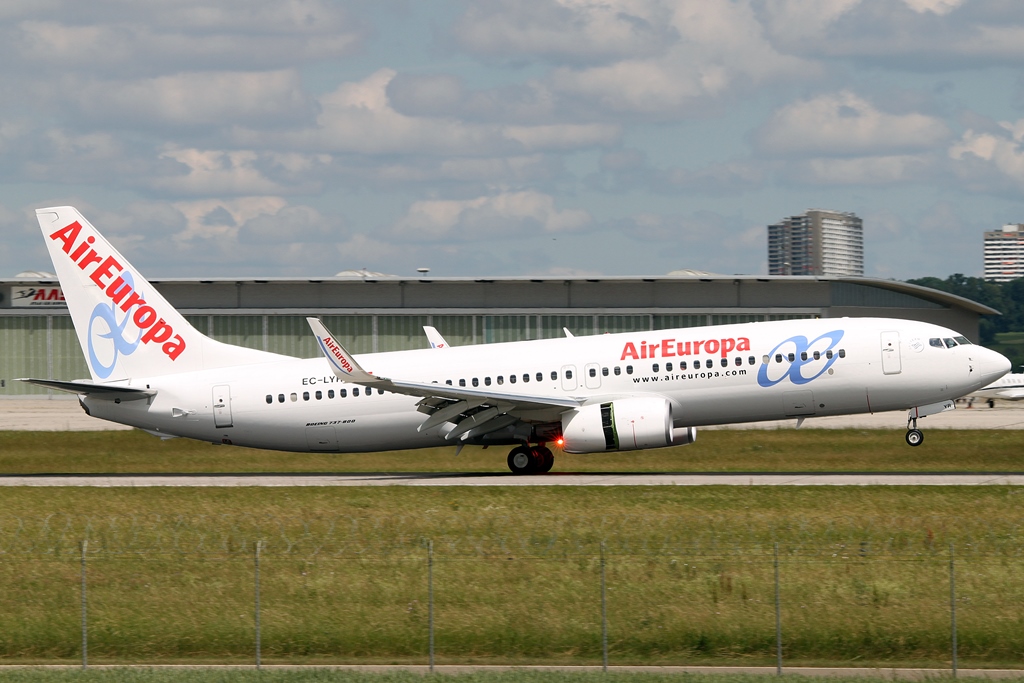 Air Europa Boeing 737-85P EC-LYR