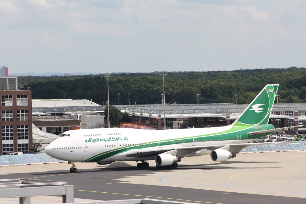 Iraqi Airways 747-400 YI-ASA.<br />Sorry für die Sonneneinstrahlung, hab sie nicht anders bekommen.