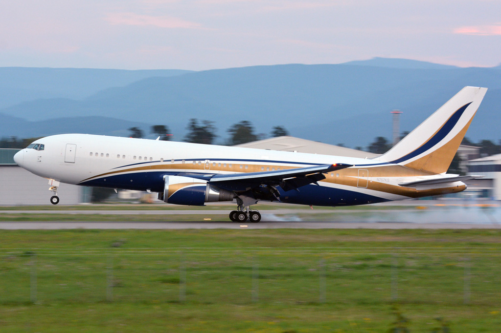 N767KS B762