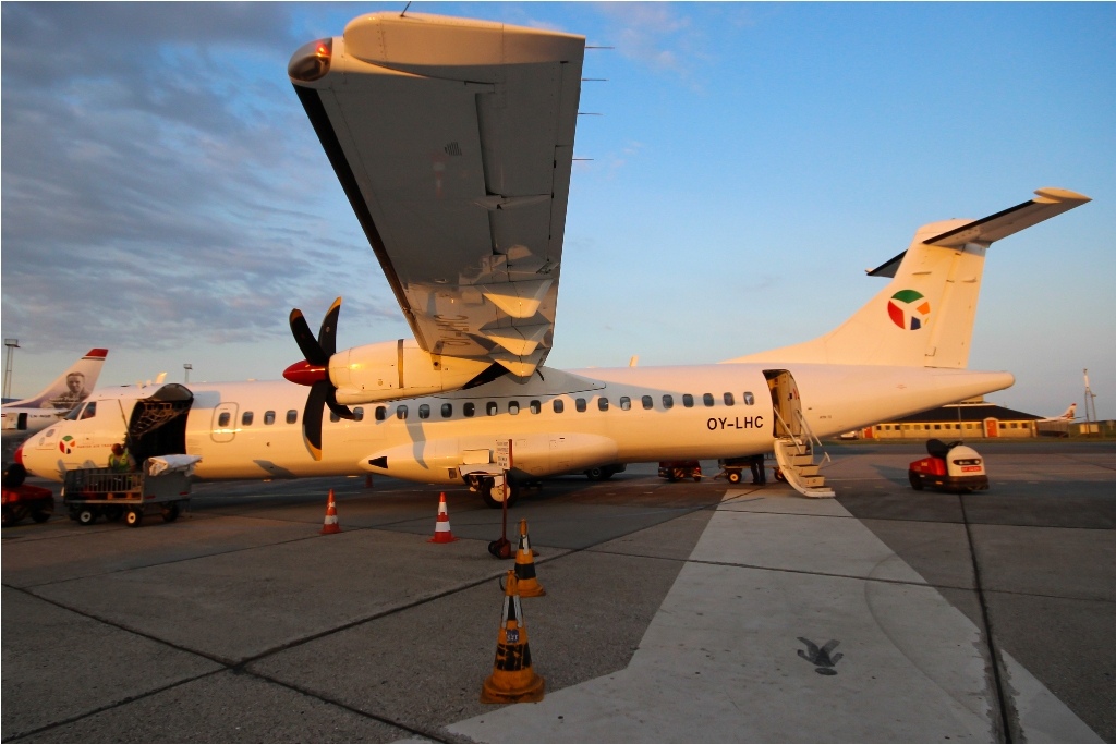 OY-LHC Danish Air Transport ATR 72-212