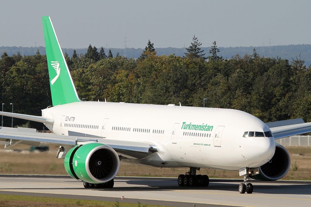 Turkmenistan Airlines Boeing 777-22K(LR) EZ-A779