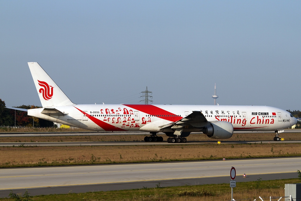 Air China Boeing 777-39L(ER) B-2035