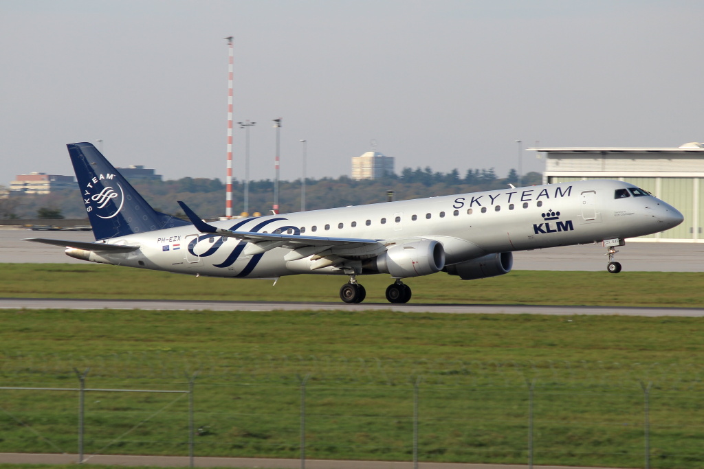 KLM SKYTEAM (PH-EZX)