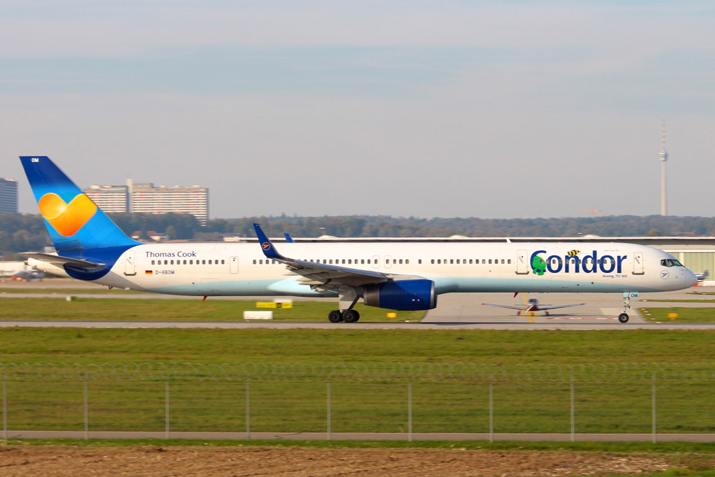 Condor B753 (D-ABOM).jpg