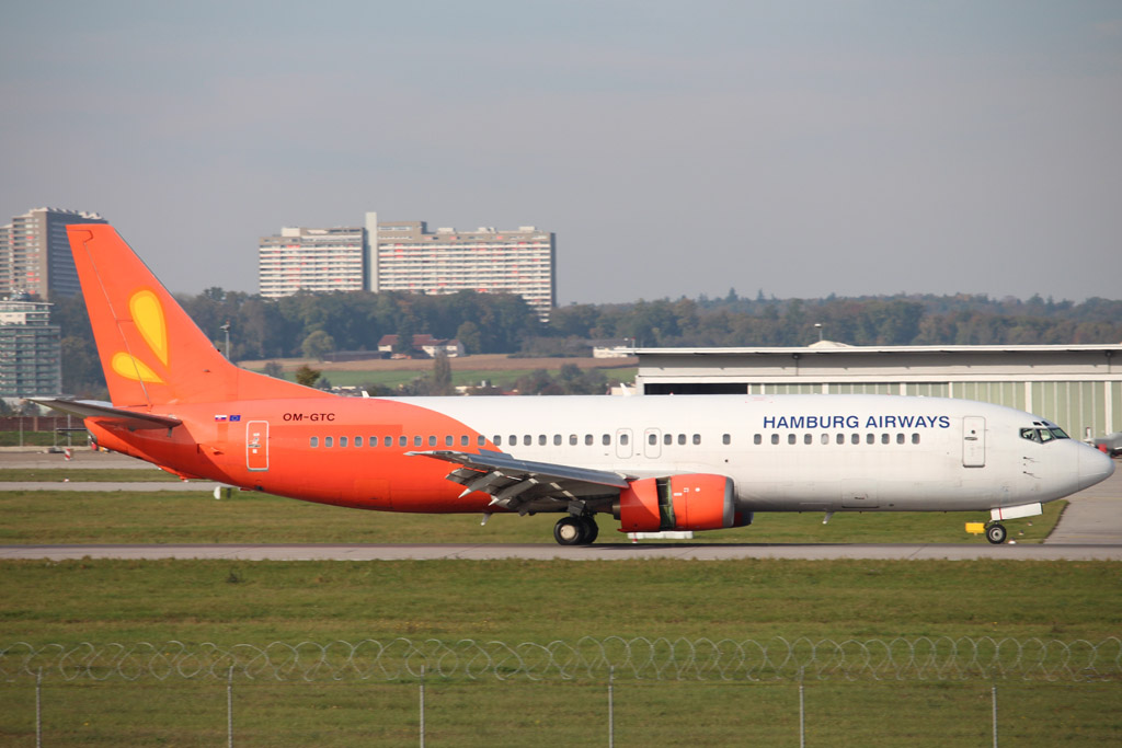 Hamburg Airw. B734 (OM-GTC).jpg