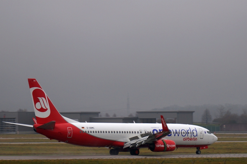 D-ABMC, Air Berlin, Boeing 737-86J, Oneworld Livery