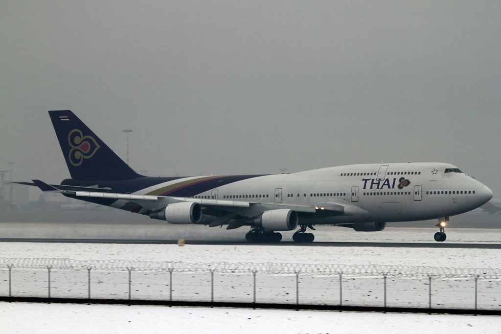 Thai Airways Boeing 747-4D7 HS-TGA