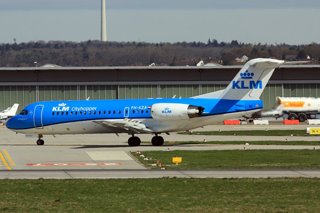 PH-KZB, KLM Foker F70 mit neuem Design