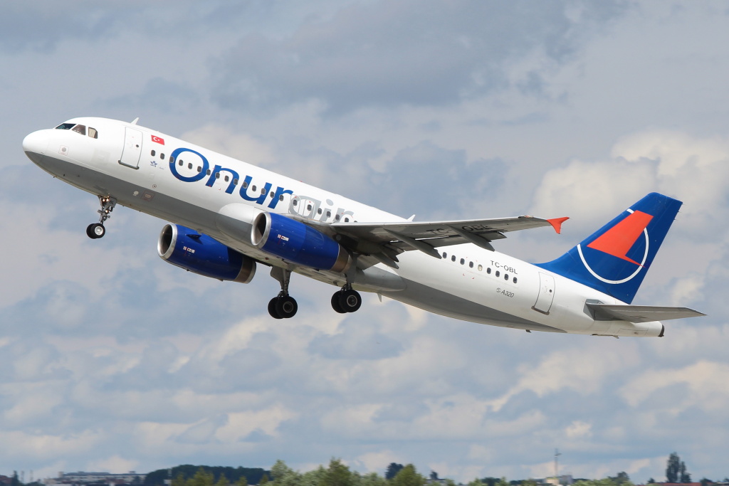 Onur Air.JPG