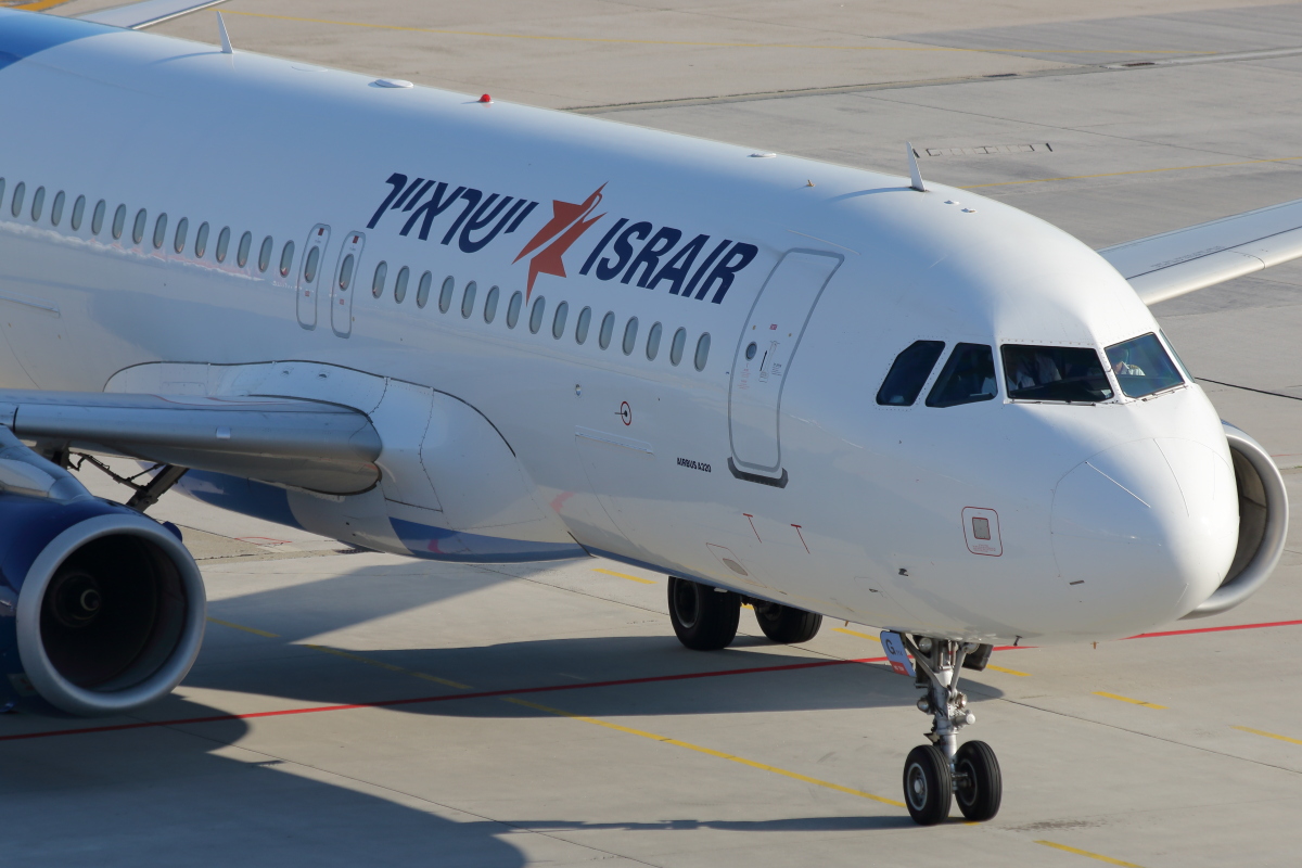 4X-ABG_Isair_A320-232.JPG