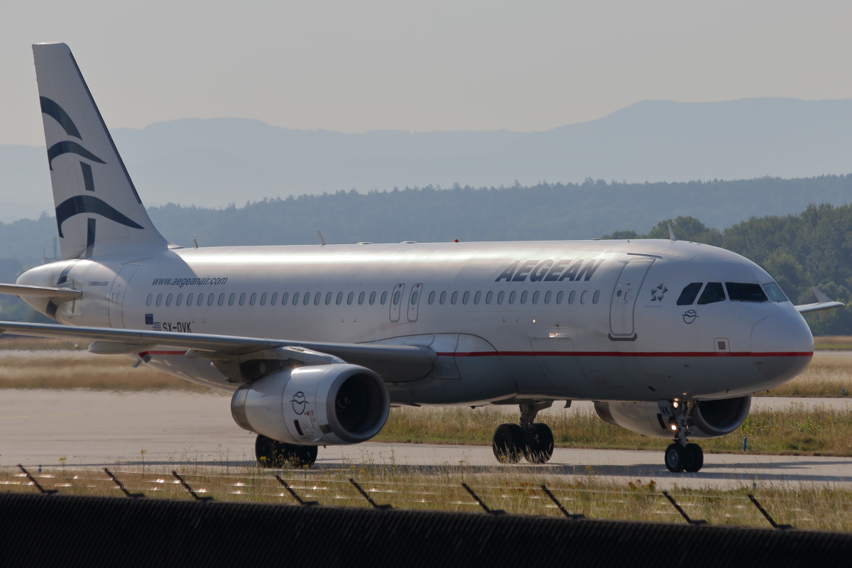 SX-DVK_Aegean Airlines_A320-232.JPG