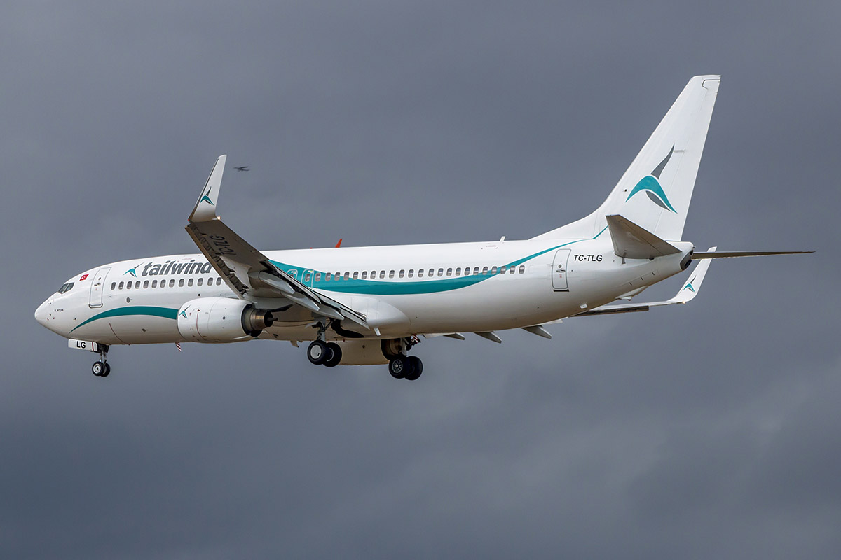 TC-TLG,  Tailwind Airlines,  Boeing 737