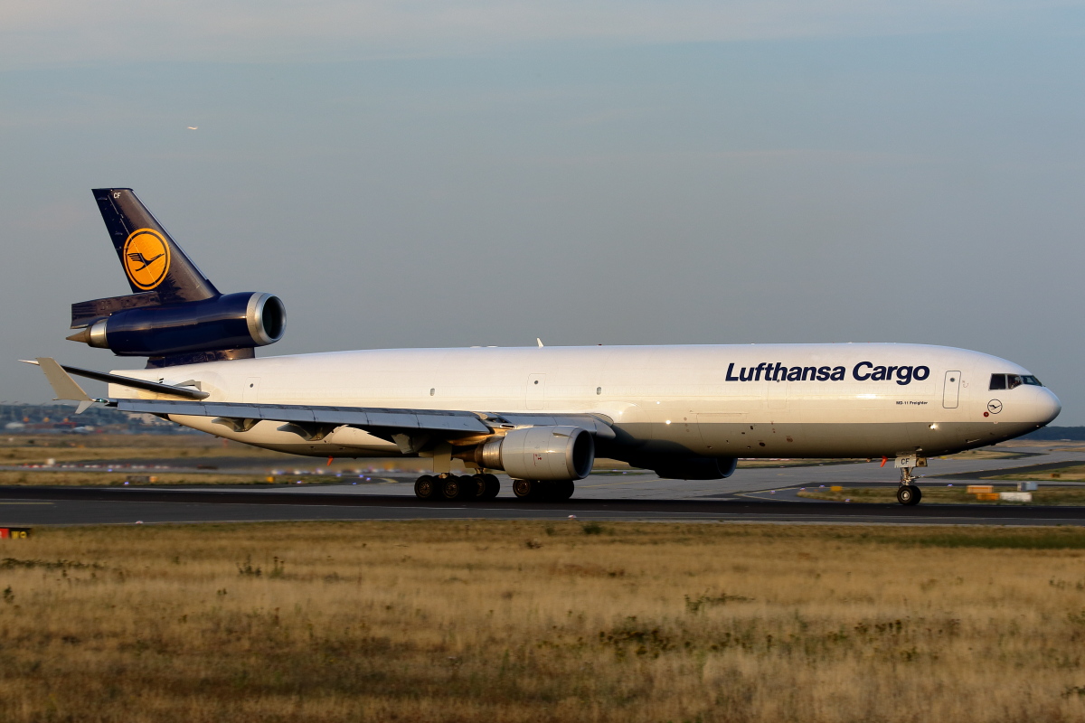 D-ALCF_Lufthansa Cargo_MD-11F.JPG