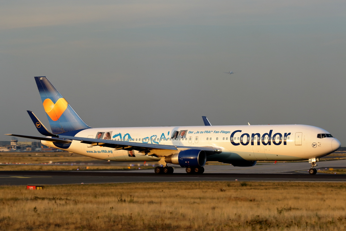 D-ABUZ_Condor_B767-330(ER)_Ja zur Fra! Livery.JPG