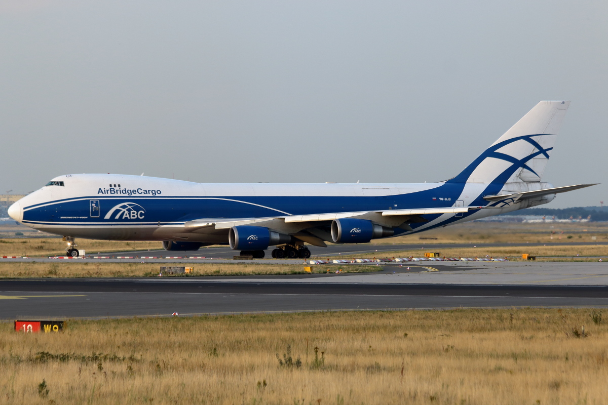 VQ-BJB_AirBridgeCargo_B747-446(F).JPG