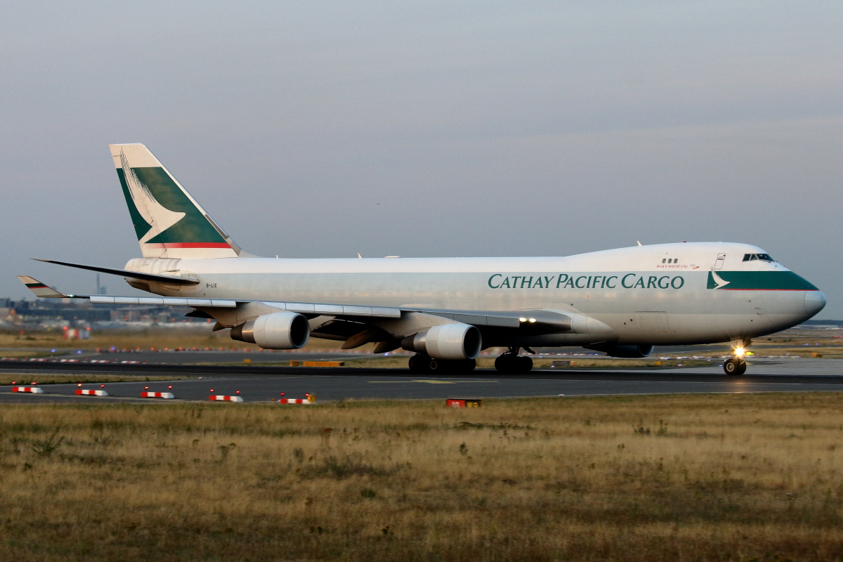 B-LIE_Cathay Pacific_B747-467ERF.JPG