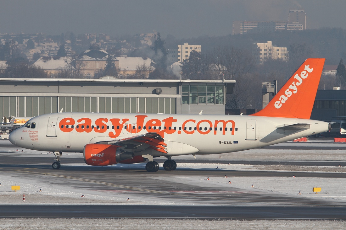 easyJet Airbus A319-111 G-EZIL "Spirit of easyJet"