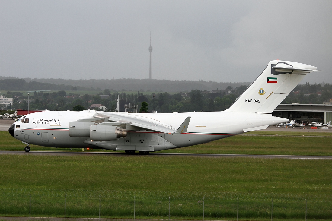 Kuwait - Air Force Boeing C-17A Globemaster III KAF342