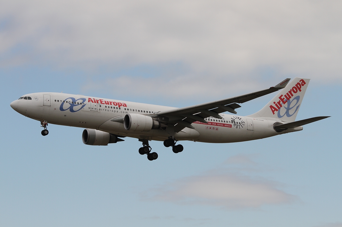 Air Europa Airbus A330-202 EC-KOM