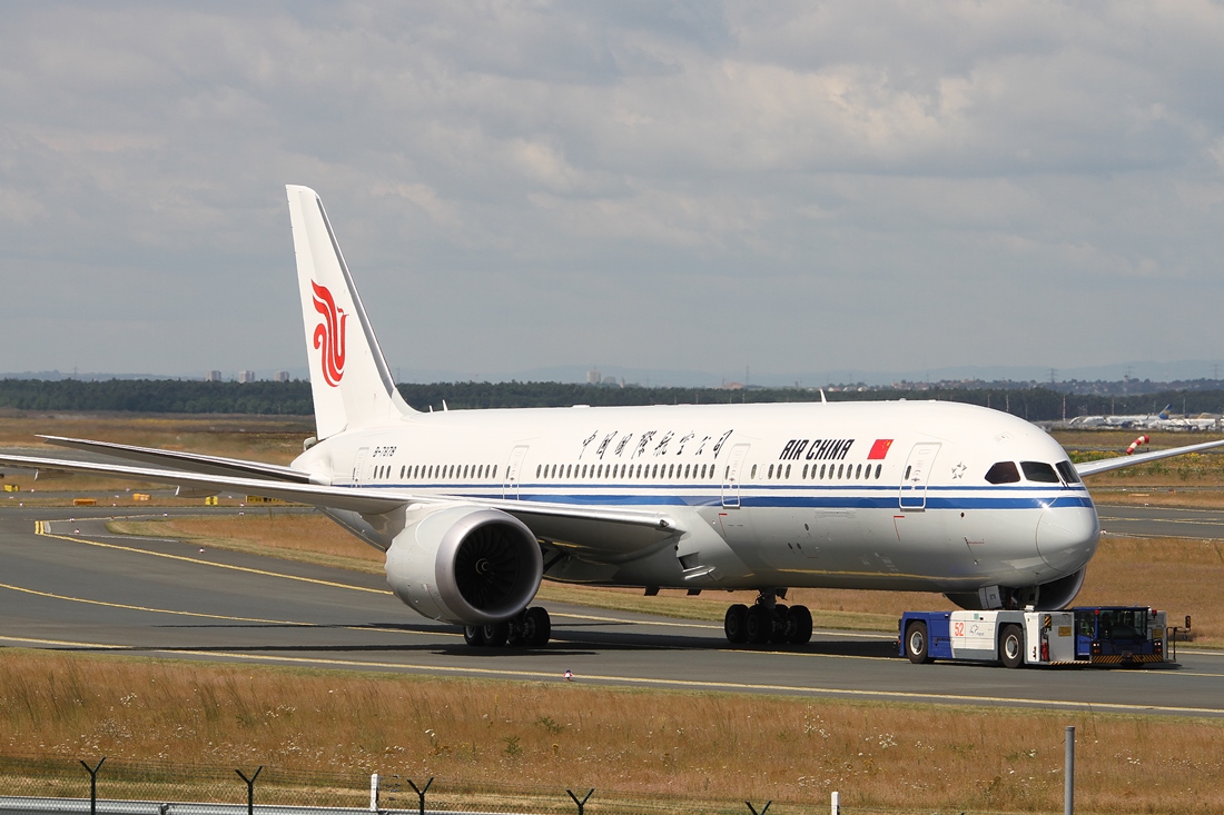 Air China Boeing 787-9 Dreamliner B-7878