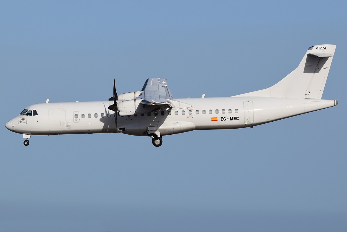 Swiftair ATR 72 EC-MEC.JPG