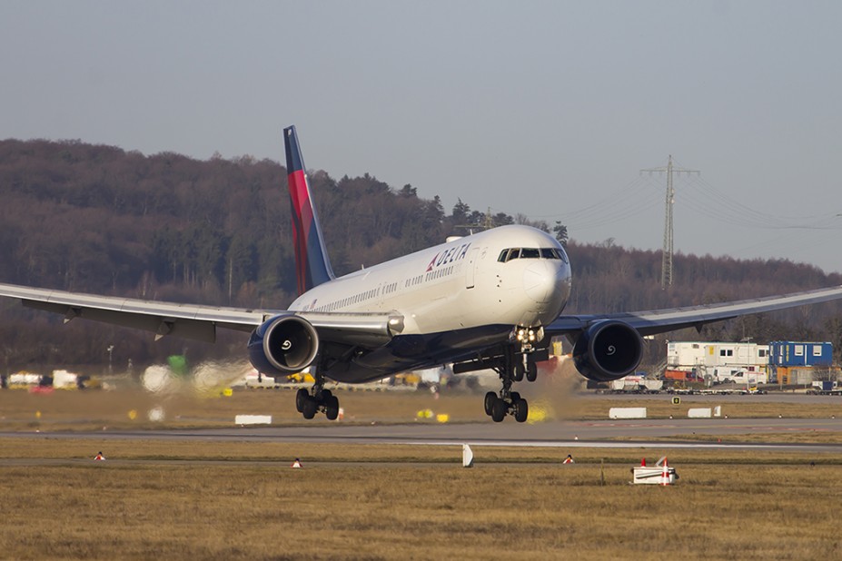 N1609 // Delta Airlines // Boeing 767-300
