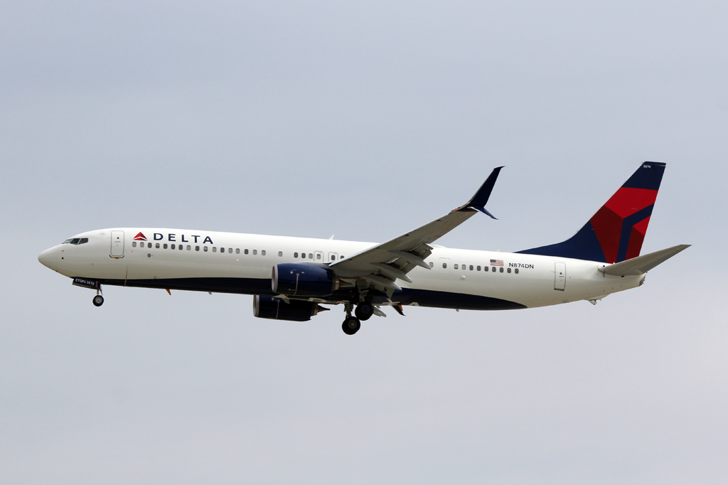 N874DN.jpg