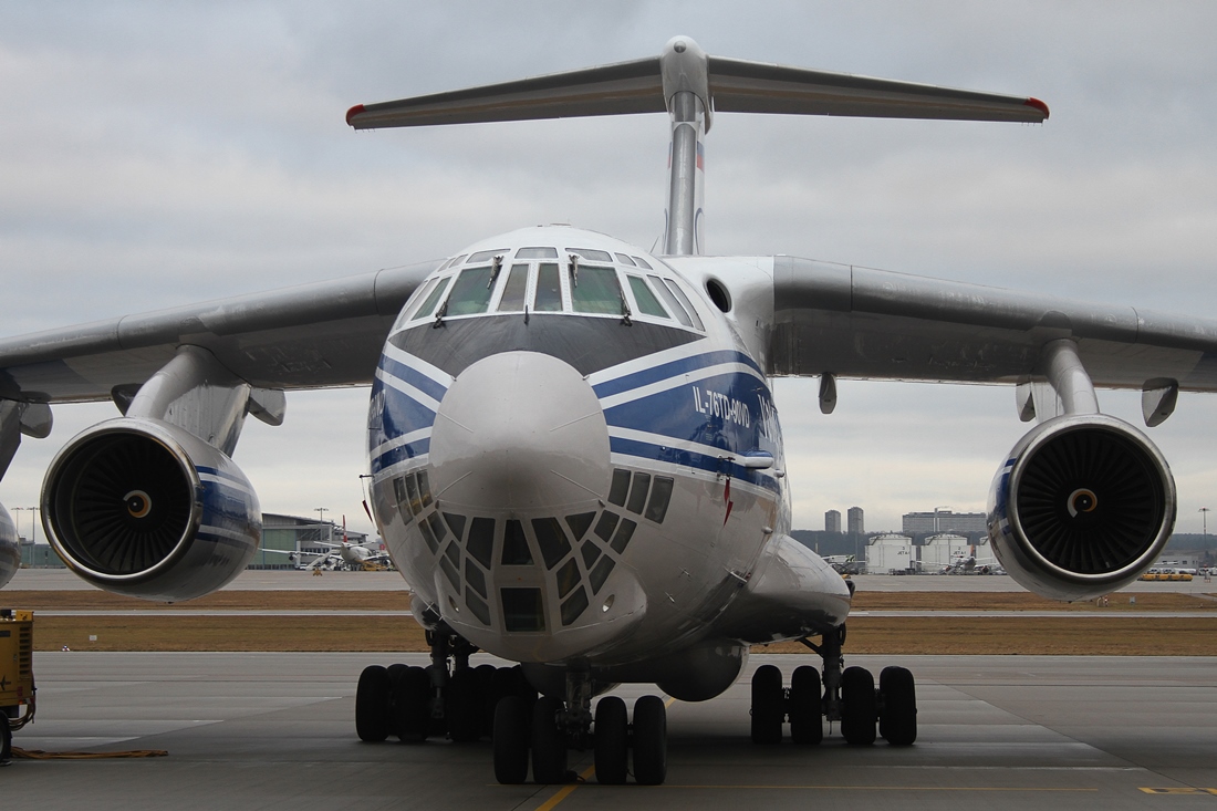 Volga Dnepr  Ilyushin IL-76TD-90VD RA-76952