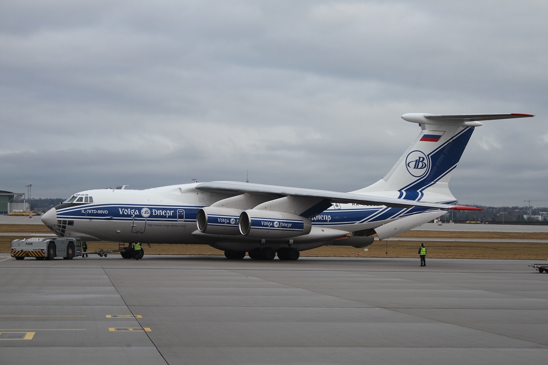 Volga Dnepr  Ilyushin IL-76TD-90VD RA-76952