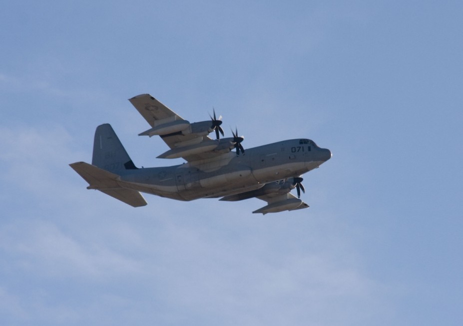 IMG_0231.jpg (437.63 KiB) 2056 mal betrachtet Lockheed KC-130J Hercules 168071