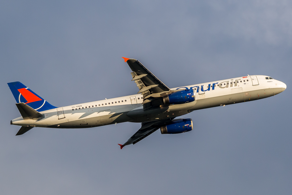 Onurair / TC-ONS / Airbus A321-131