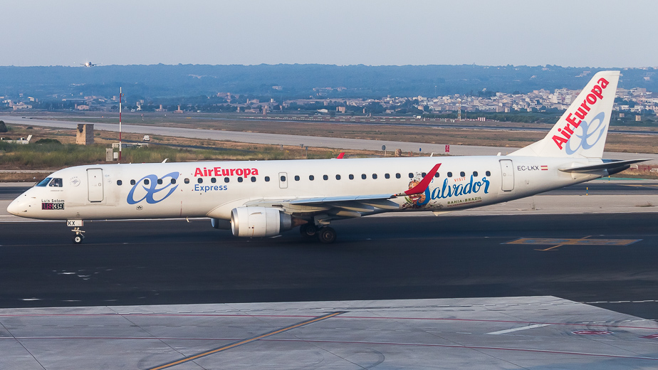 b8-ec-lkx.jpg
