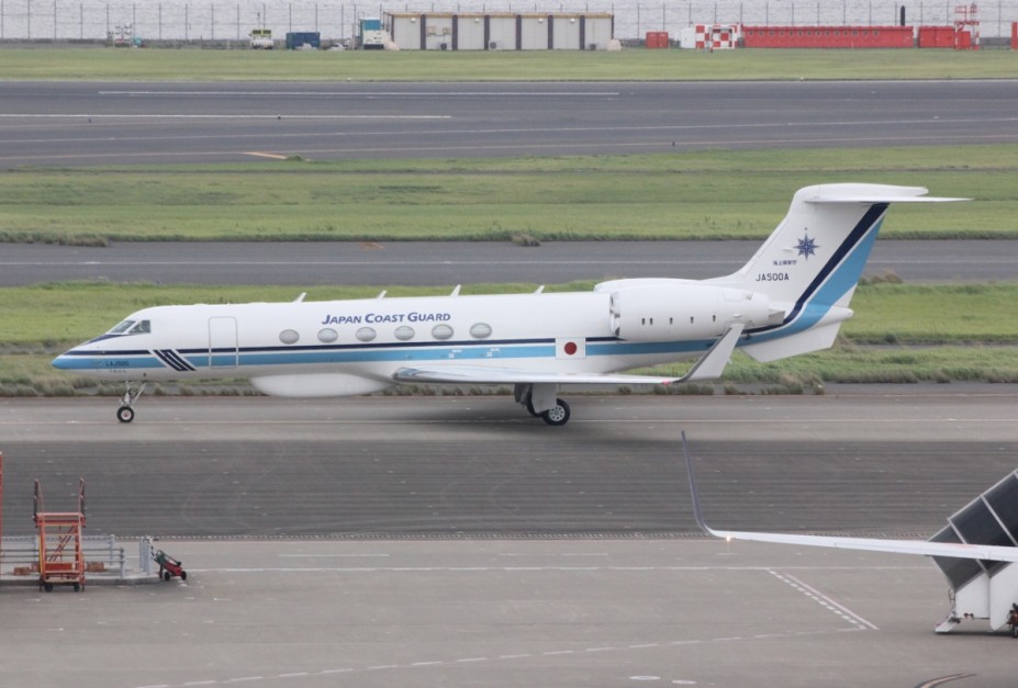 Japan Coast Guard JA500A HND Tobias Kurz.jpg