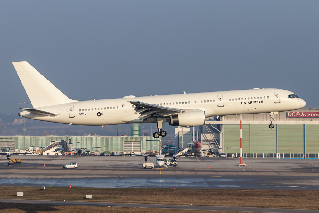 99-6143.jpg