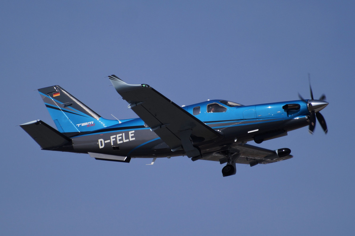 D-FELE Socata TBM-930