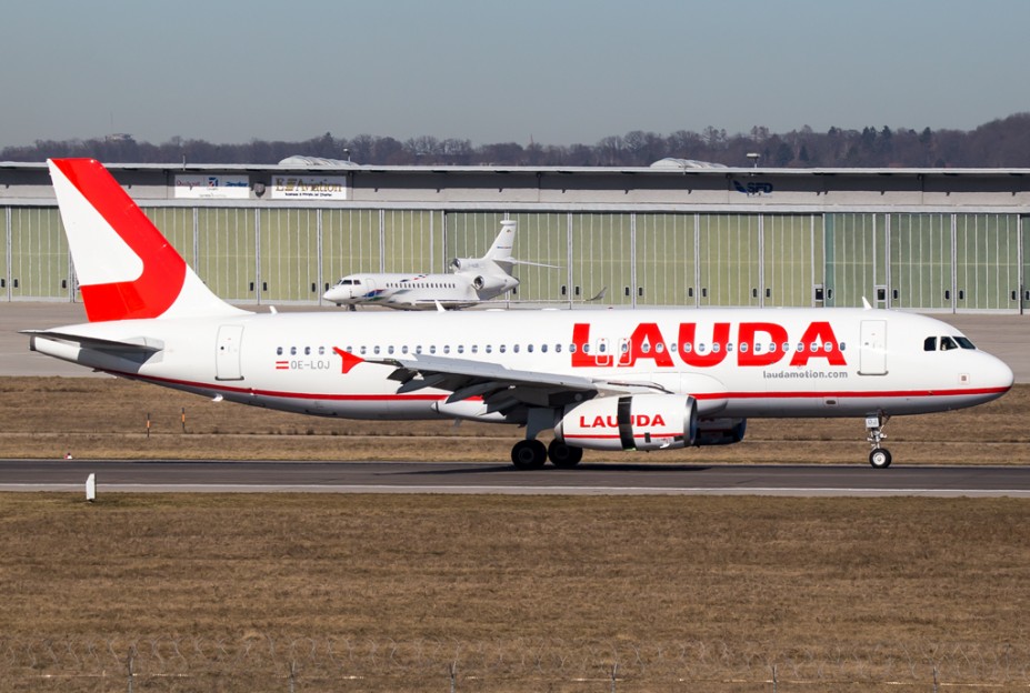 IMG_0444-2.jpg (597.21 KiB) 1333 mal betrachtet LaudaMotion / OE-LOJ / Airbus A320-232