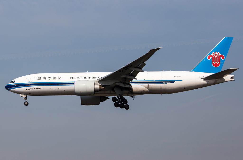 China Southern Cargo / B-2042 / Boeing 777-F1B