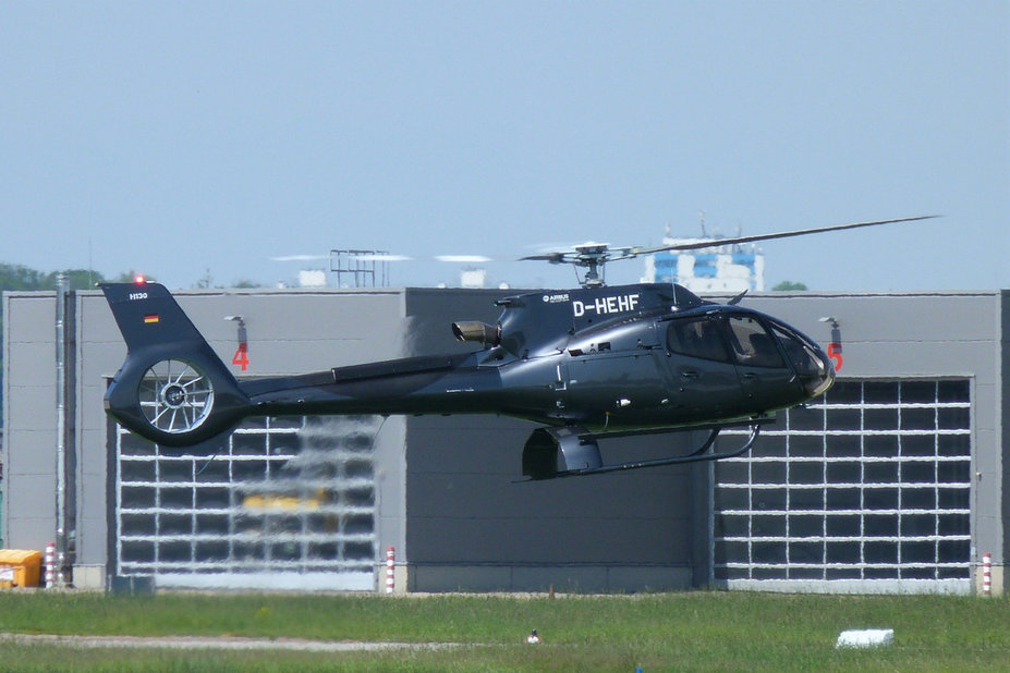 P1160685.jpg (581.8 KiB) 2511 mal betrachtet D-HEHF Eurocopter EC-130T2