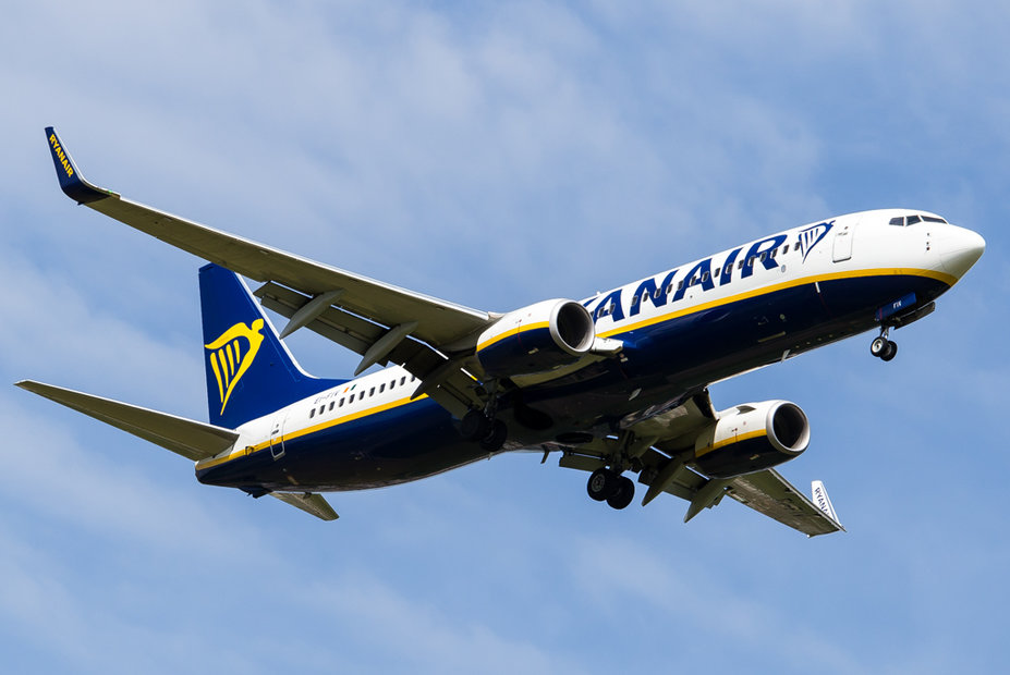 IMG_2702-2.jpg (398.03 KiB) 1872 mal betrachtet Ryanair / EI-FIV / Boeing 737-8AS