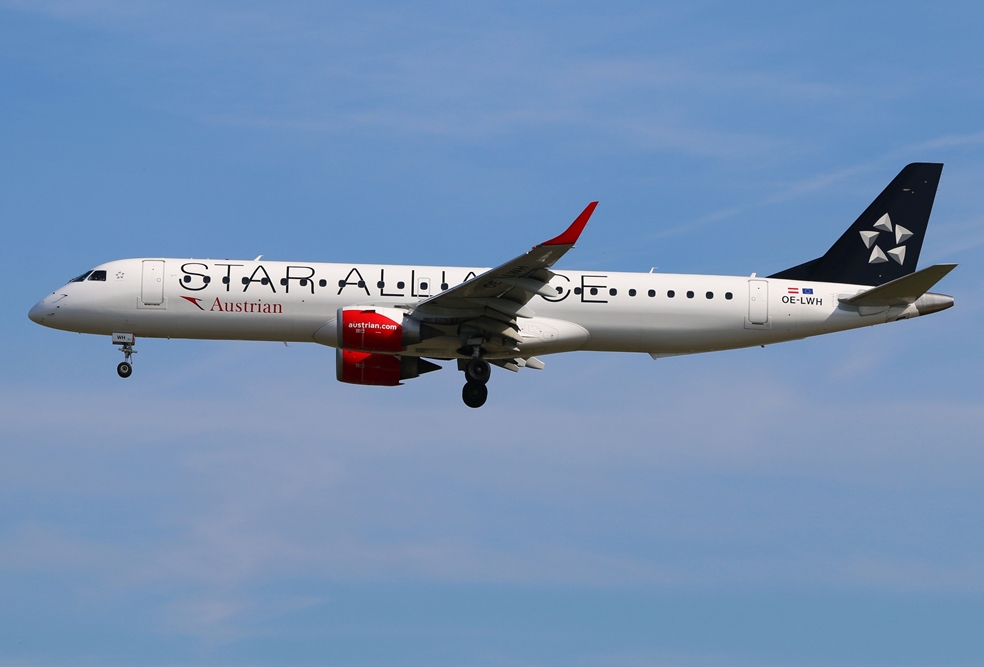 OE-LWH Austrian Airlines Embraer ERJ-195LR