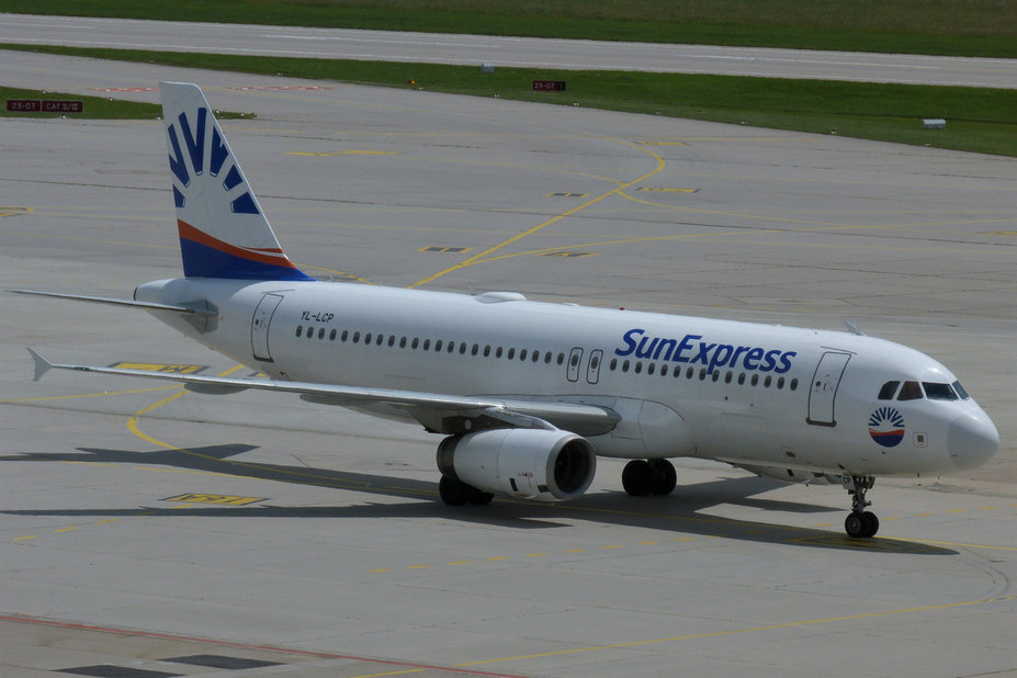 YL-LCP     A320-232     SunExpress