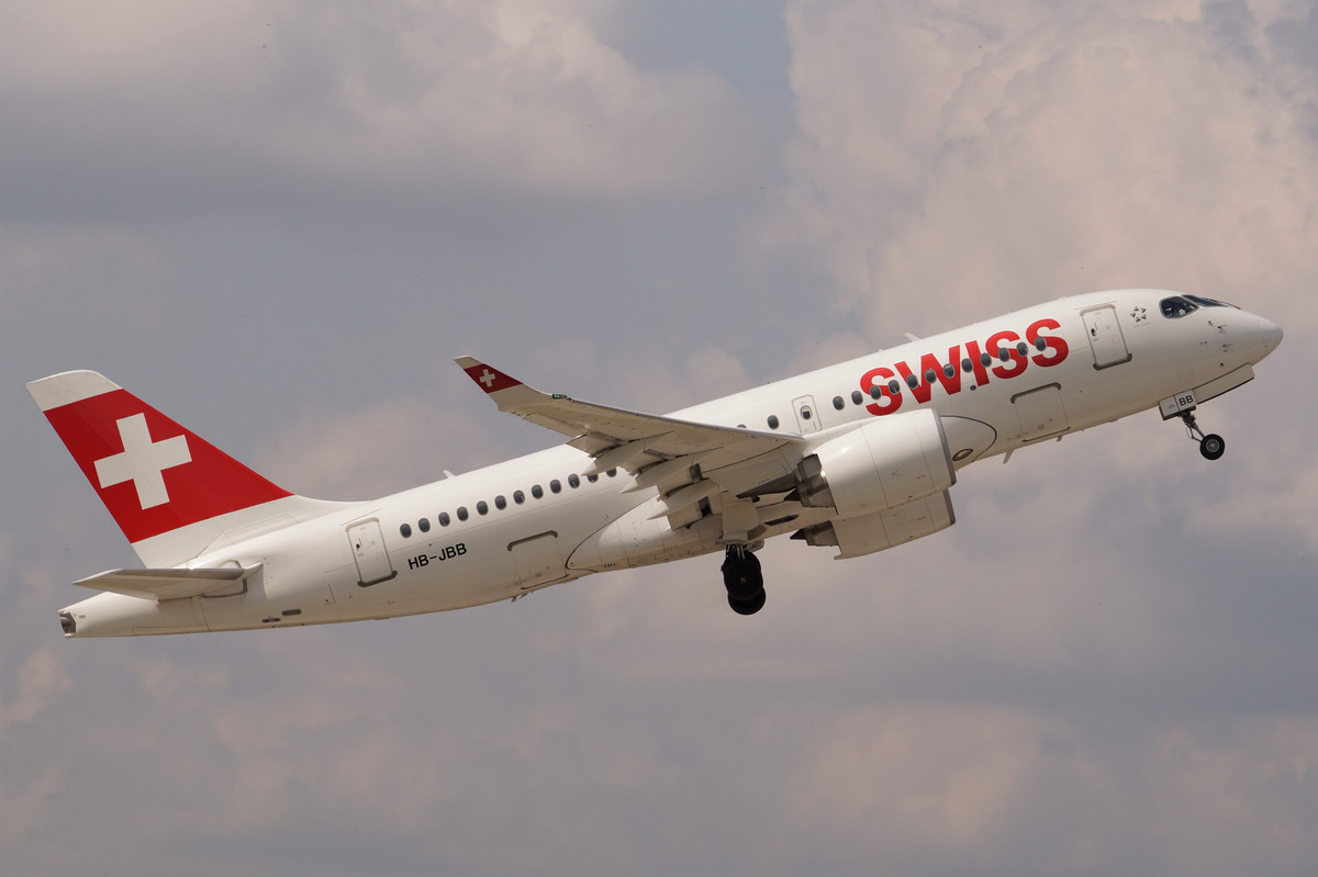 HB-JBB    A220-100    Swiss