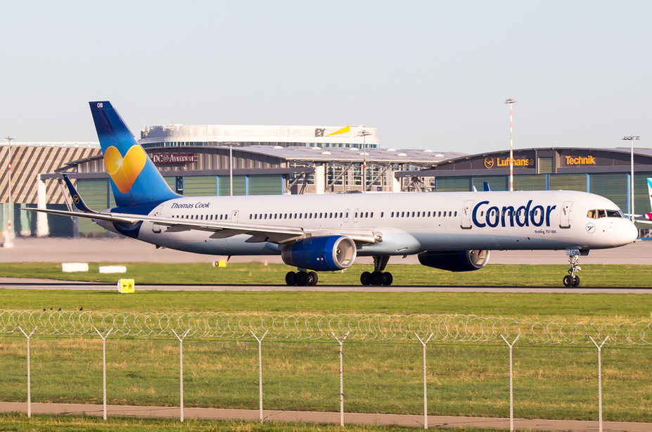 IMG_4764-2.jpg (603.48 KiB) 1136 mal betrachtet Condor / D-ABOB / Boeing 757-330