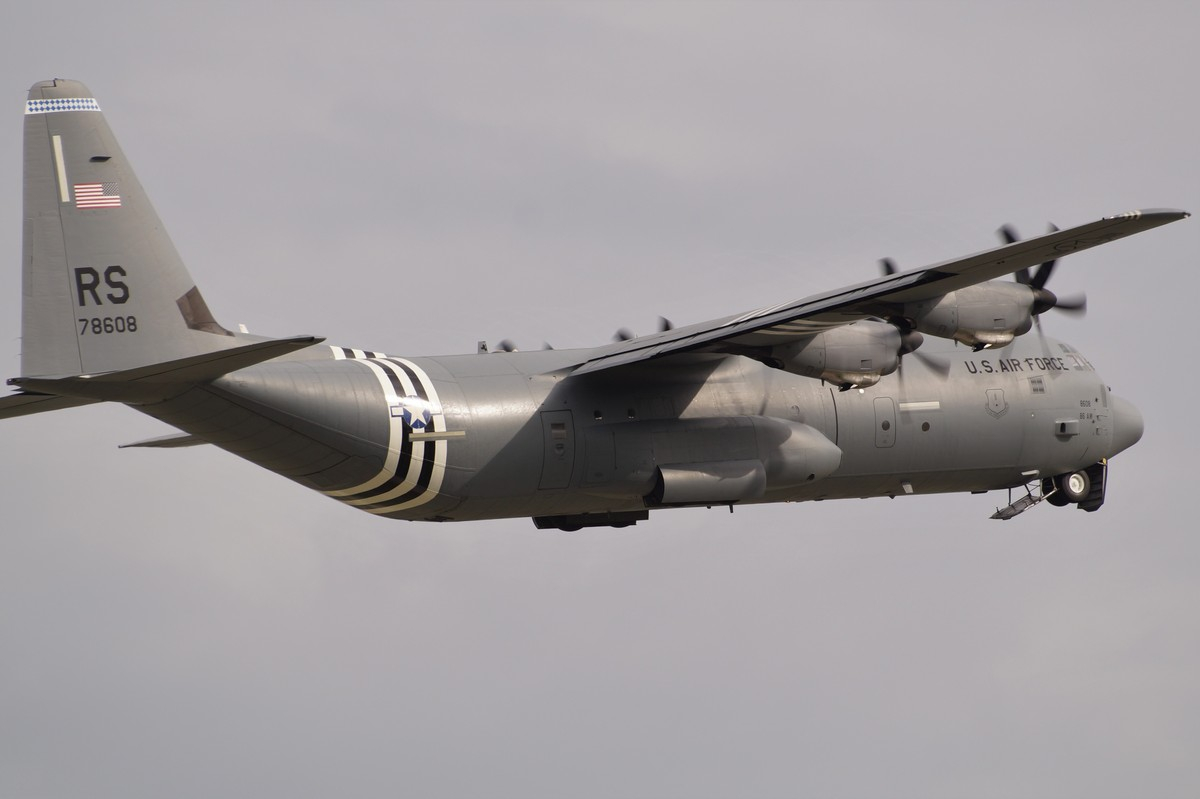 07-8608/RS        C-130J-30           86AW