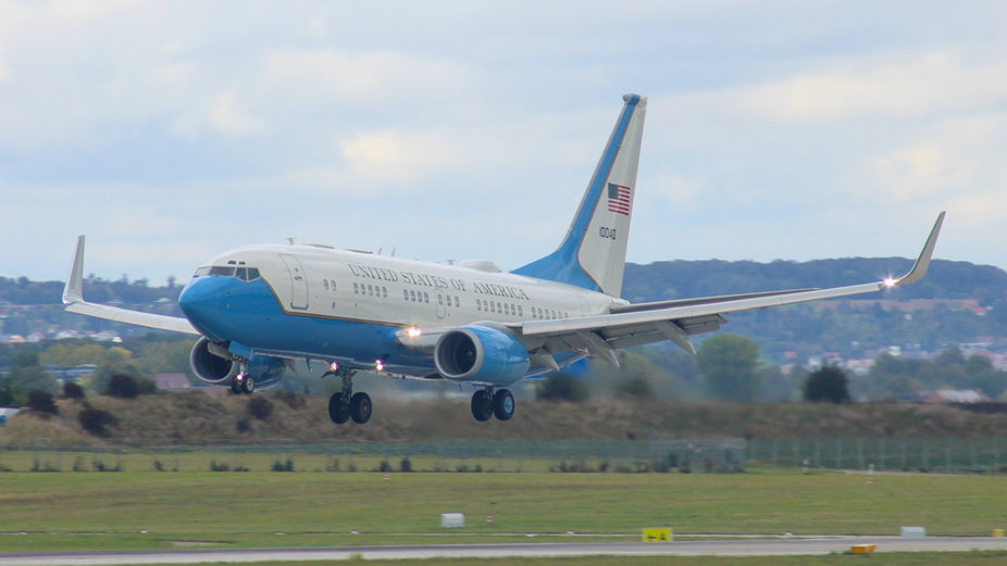 E36FBA79-B0FD-409B-8722-C9056561CD2D.jpeg (655.26 KiB) 3376 mal betrachtet US-Airforce C40 01-0040