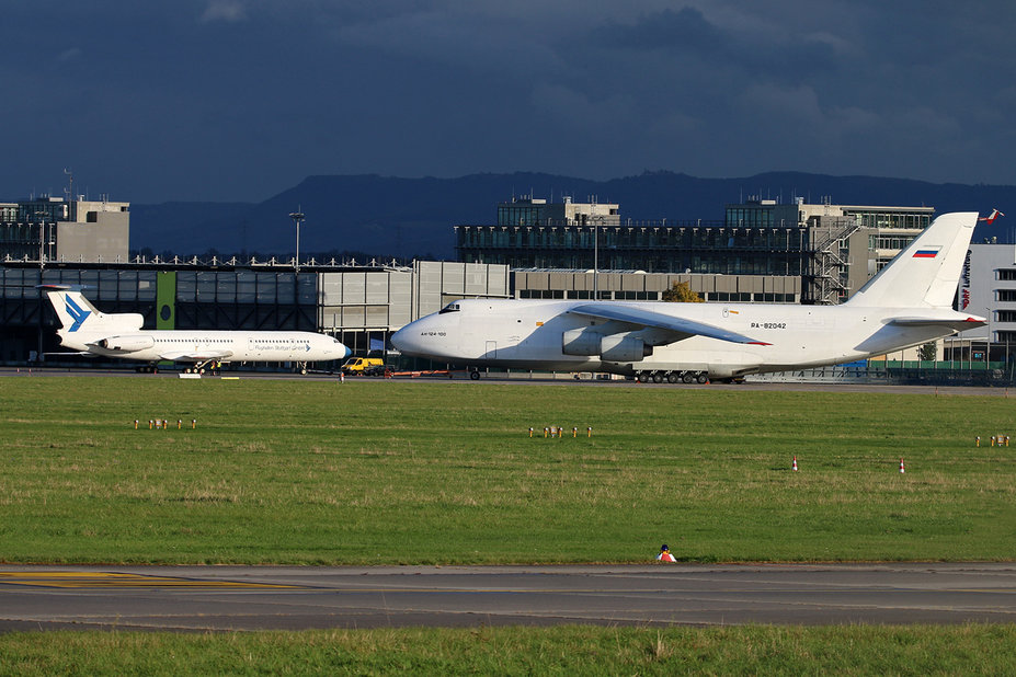 AN124_3_2.jpg (997.5 KiB) 3459 mal betrachtet AN124_3_2.jpg