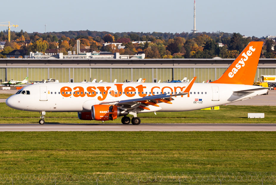 IMG_5351-2.jpg (737.66 KiB) 5347 mal betrachtet easyJet Europe / OE-IJZ / Airbus A320-214